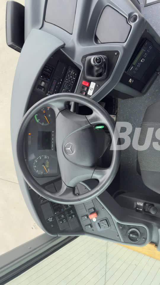 Mercedes-Benz - Intouro - BUH2556712029