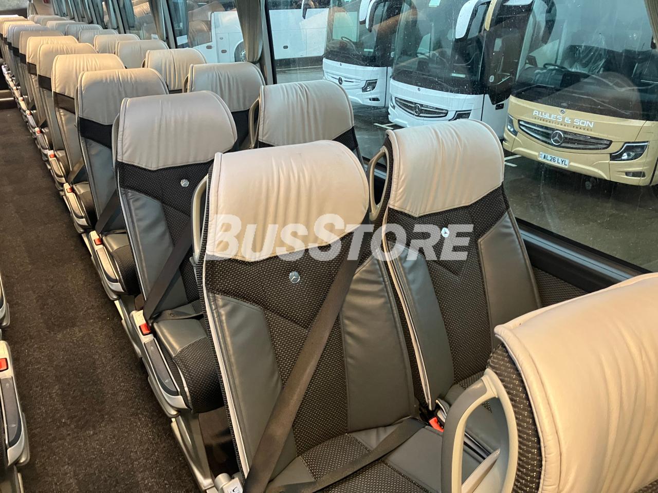 Mercedes-Benz - Tourismo 17 RHD - COV2553712101