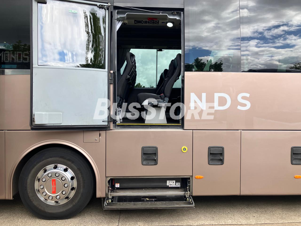 VanHool - EX 15 - COV2653712043