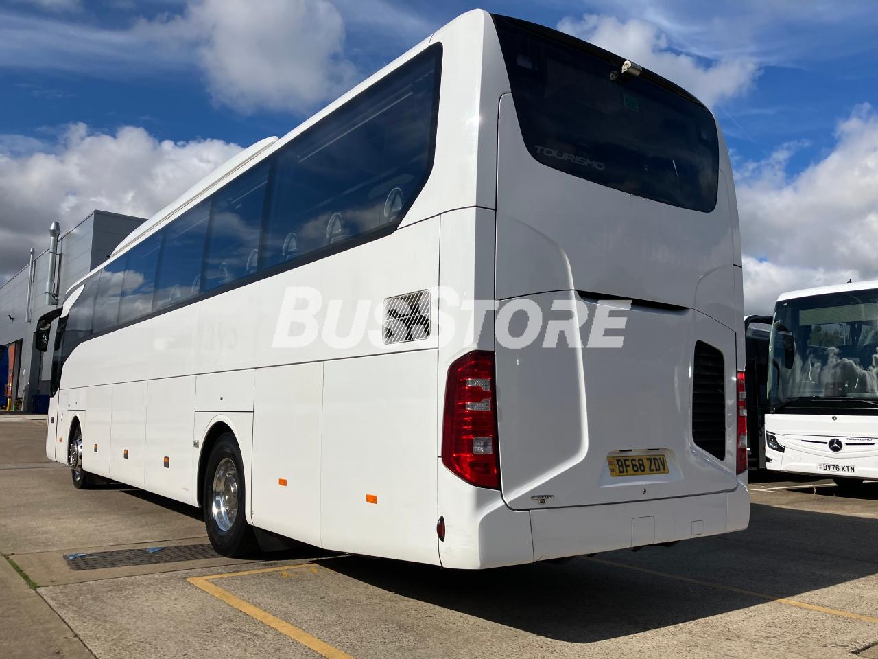 Mercedes-Benz - Tourismo 15 RHD - COV2653712085