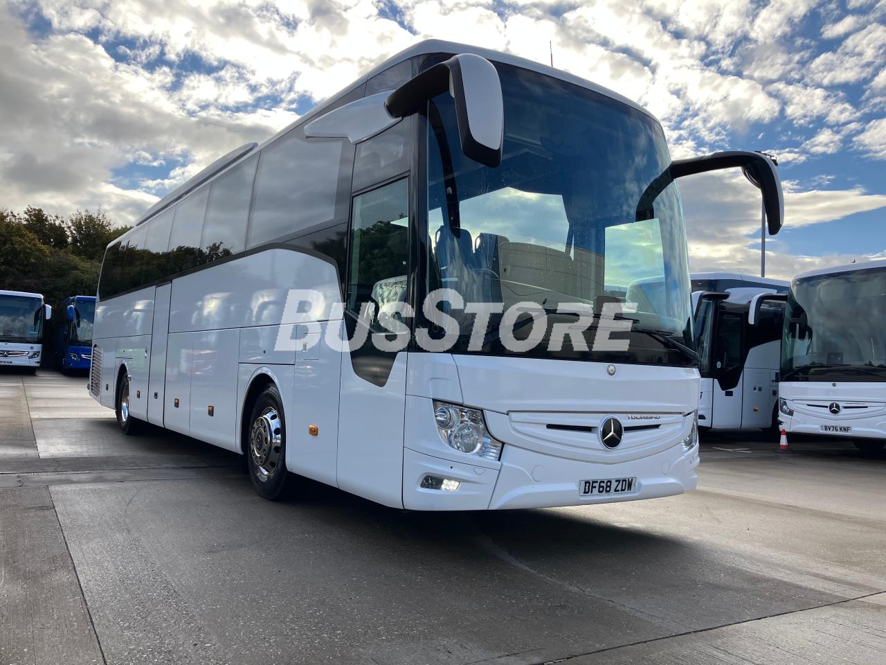 Mercedes-Benz - Tourismo 15 RHD - COV2653712088