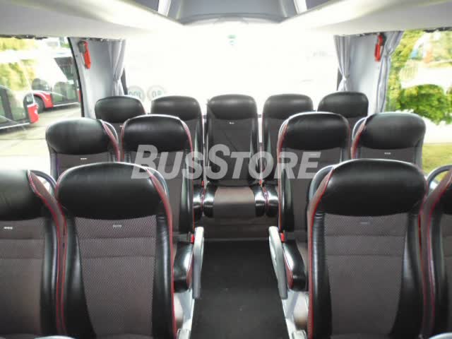 MAN - R08 Lion's Coach - GWC2500012287