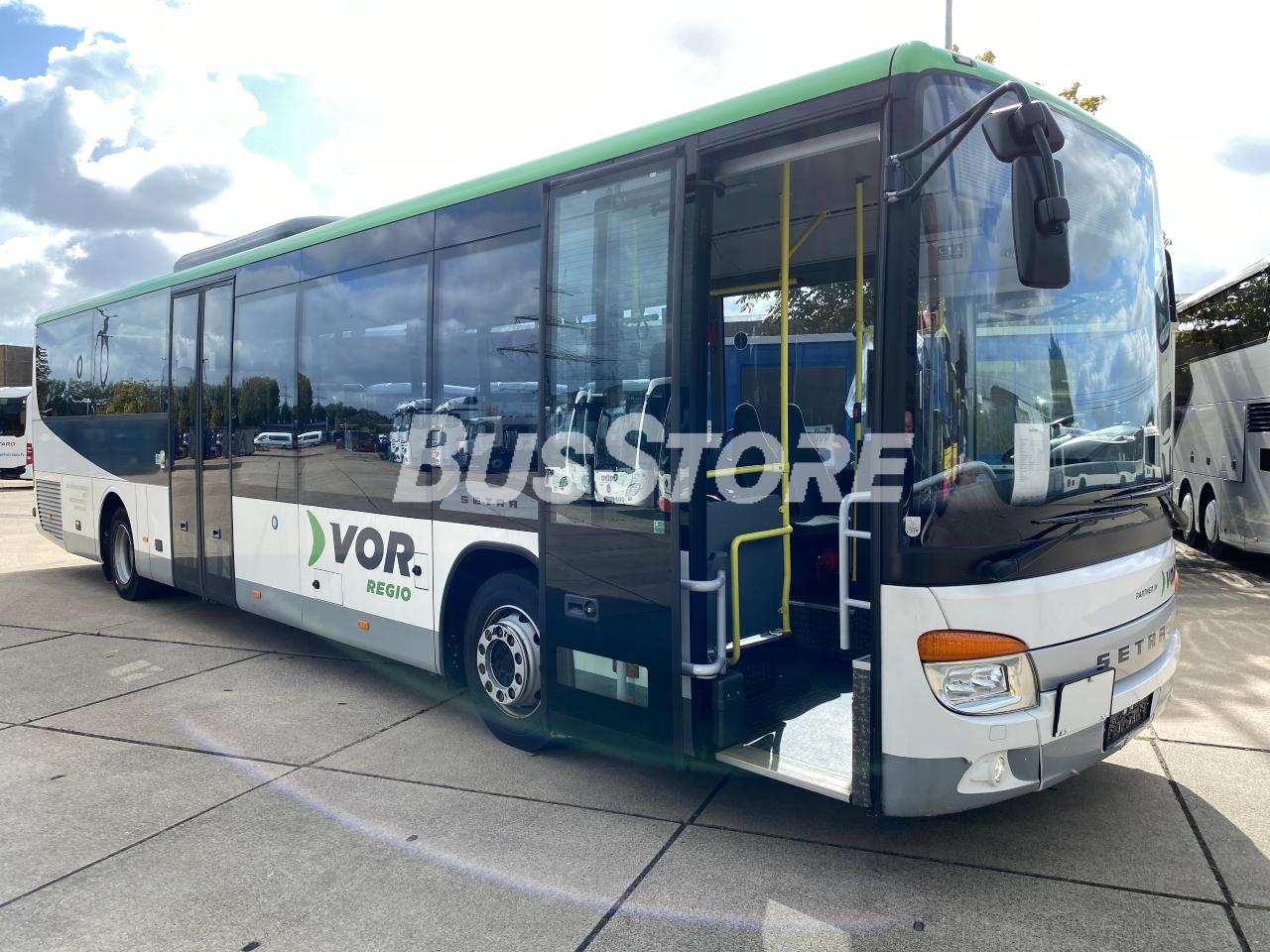 Setra - S 415 LE business - GWC2500012483