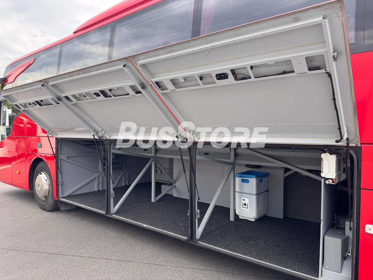 Mercedes-Benz - Tourismo 16 RHD/3 - GWC2600012042
