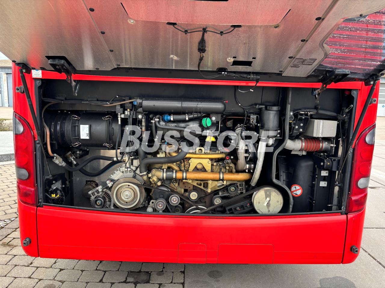 Setra - S 415 LE business - GWC2600012102