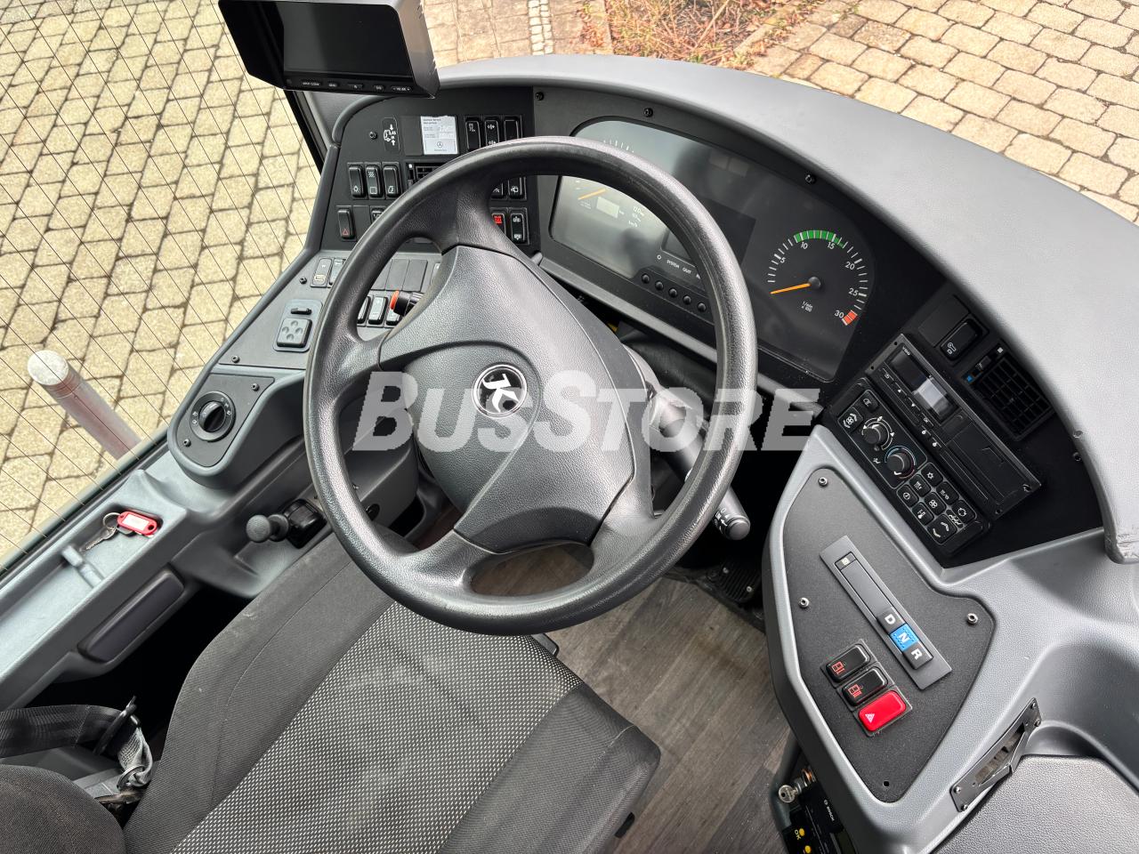 Setra - S 415 LE business - GWC2600012102