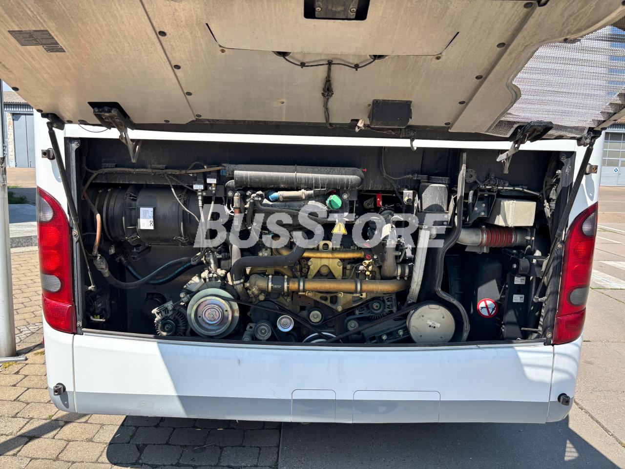Setra - S 415 LE business - GWC2600012124