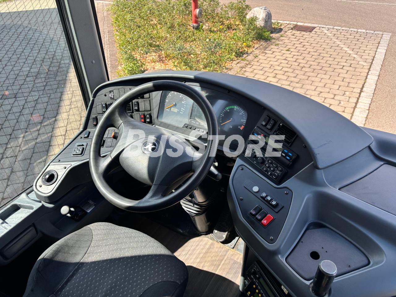 Setra - S 415 LE business - GWC2600012204