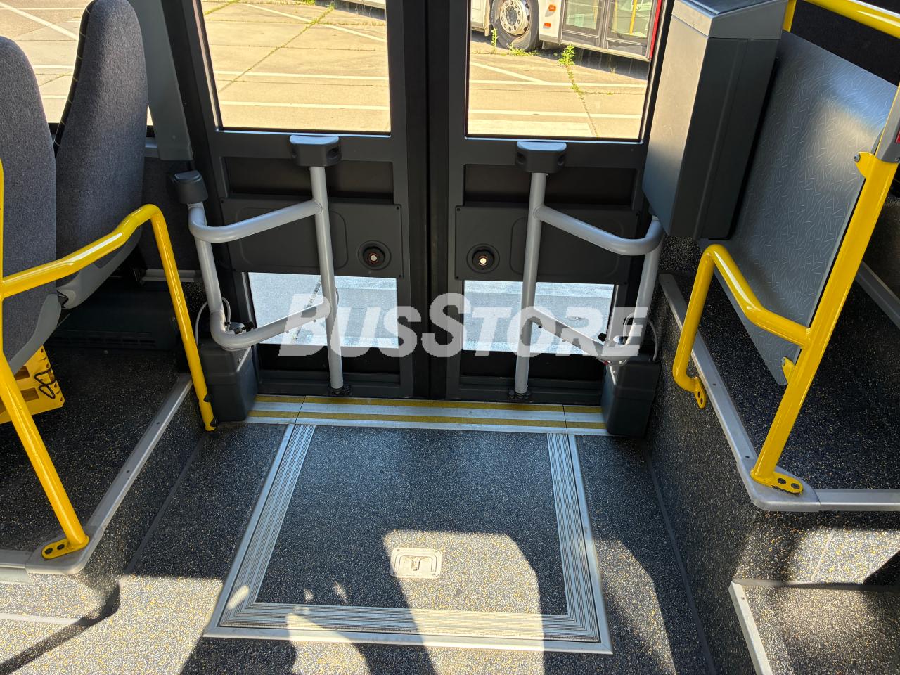Setra - S 415 LE business - GWC2600012225