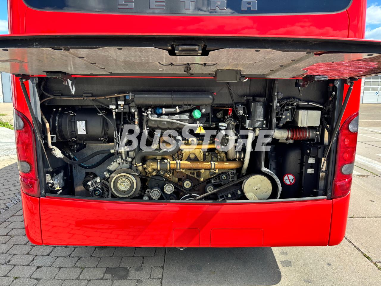 Setra - S 415 LE business - GWC2600012233