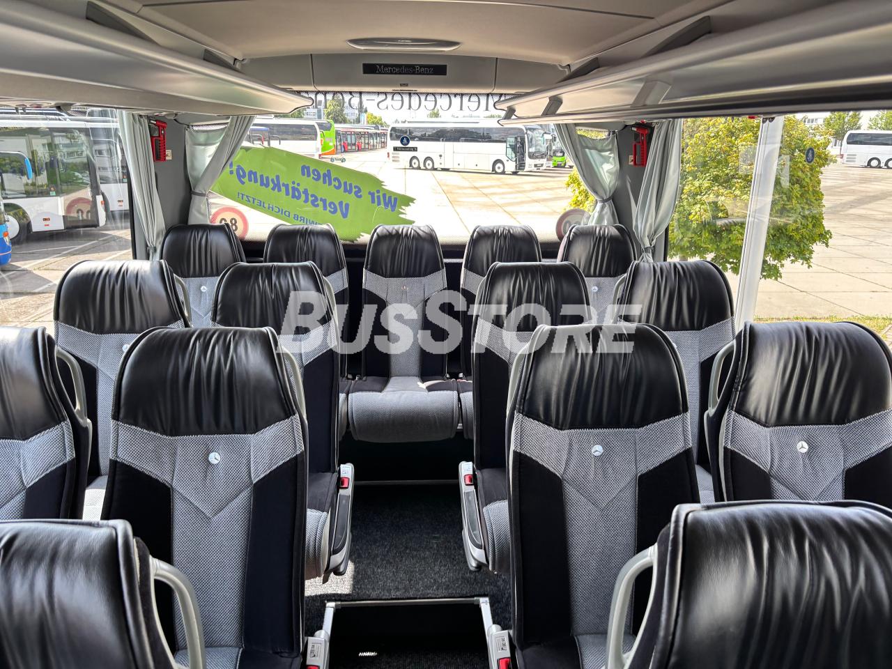 Mercedes-Benz - Tourismo 15 RHD - GWC2600012260