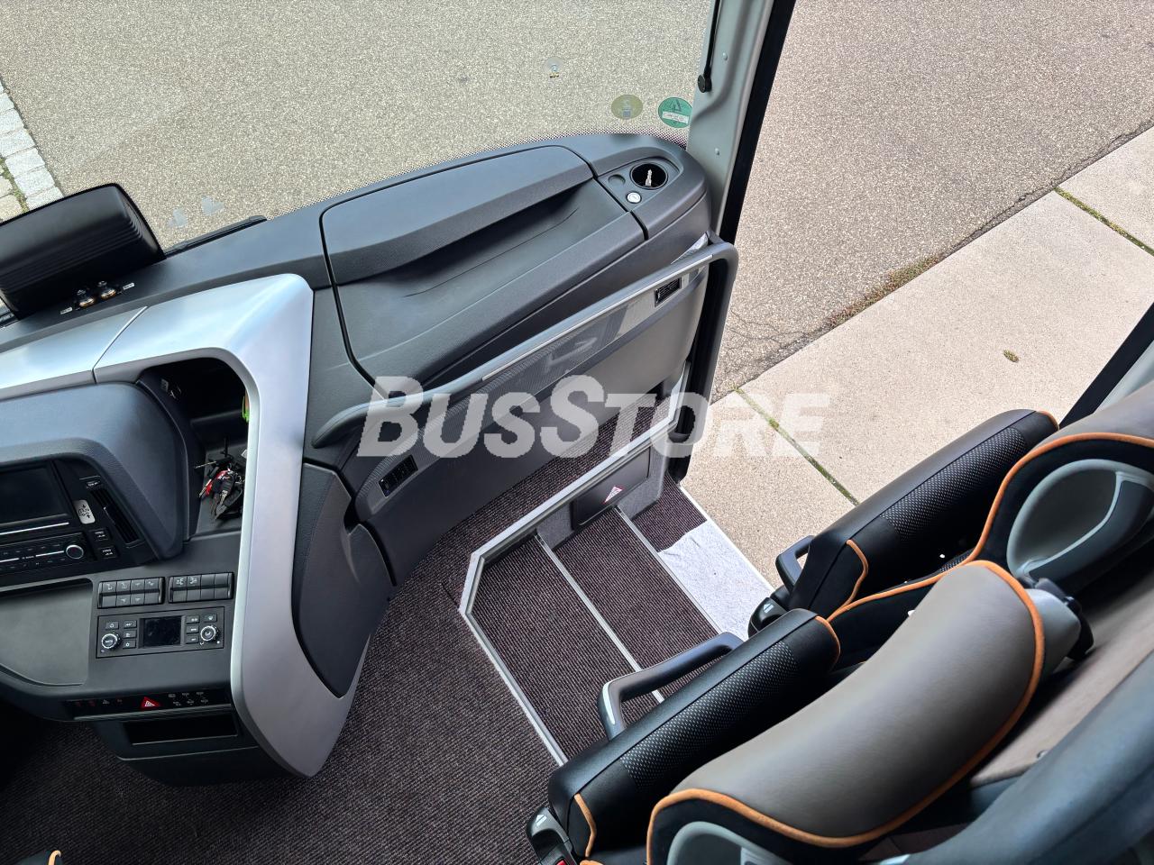 Mercedes-Benz - Tourismo 17 RHD - GWC2600012289