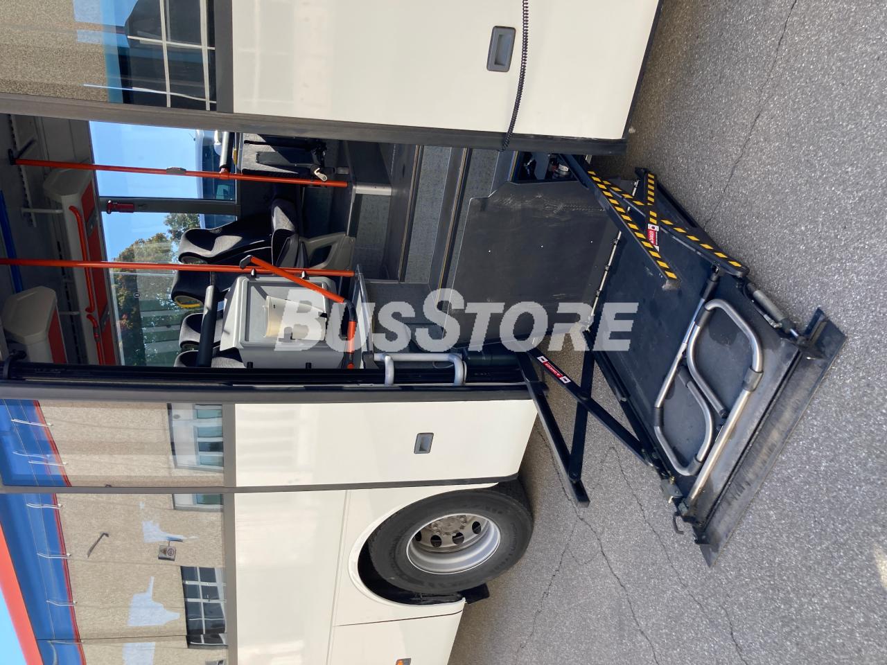 Mercedes-Benz - Intouro - MOD2554312045