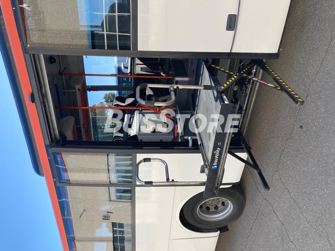 Mercedes-Benz - Intouro - MOD2554312045