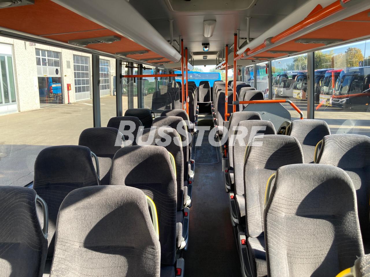 Mercedes-Benz - Intouro - MOD2554312045