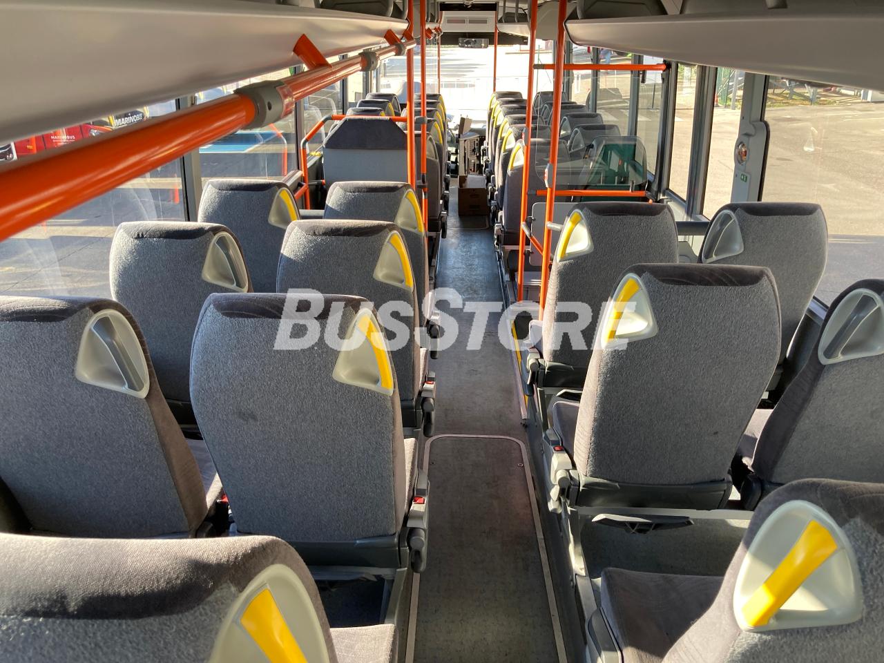 Mercedes-Benz - Intouro - MOD2554312045