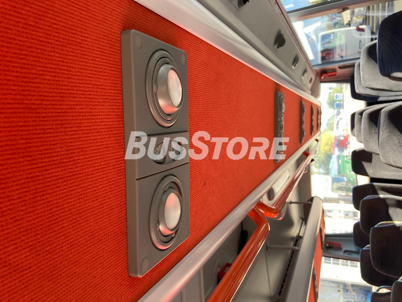 Mercedes-Benz - Intouro - MOD2554312045