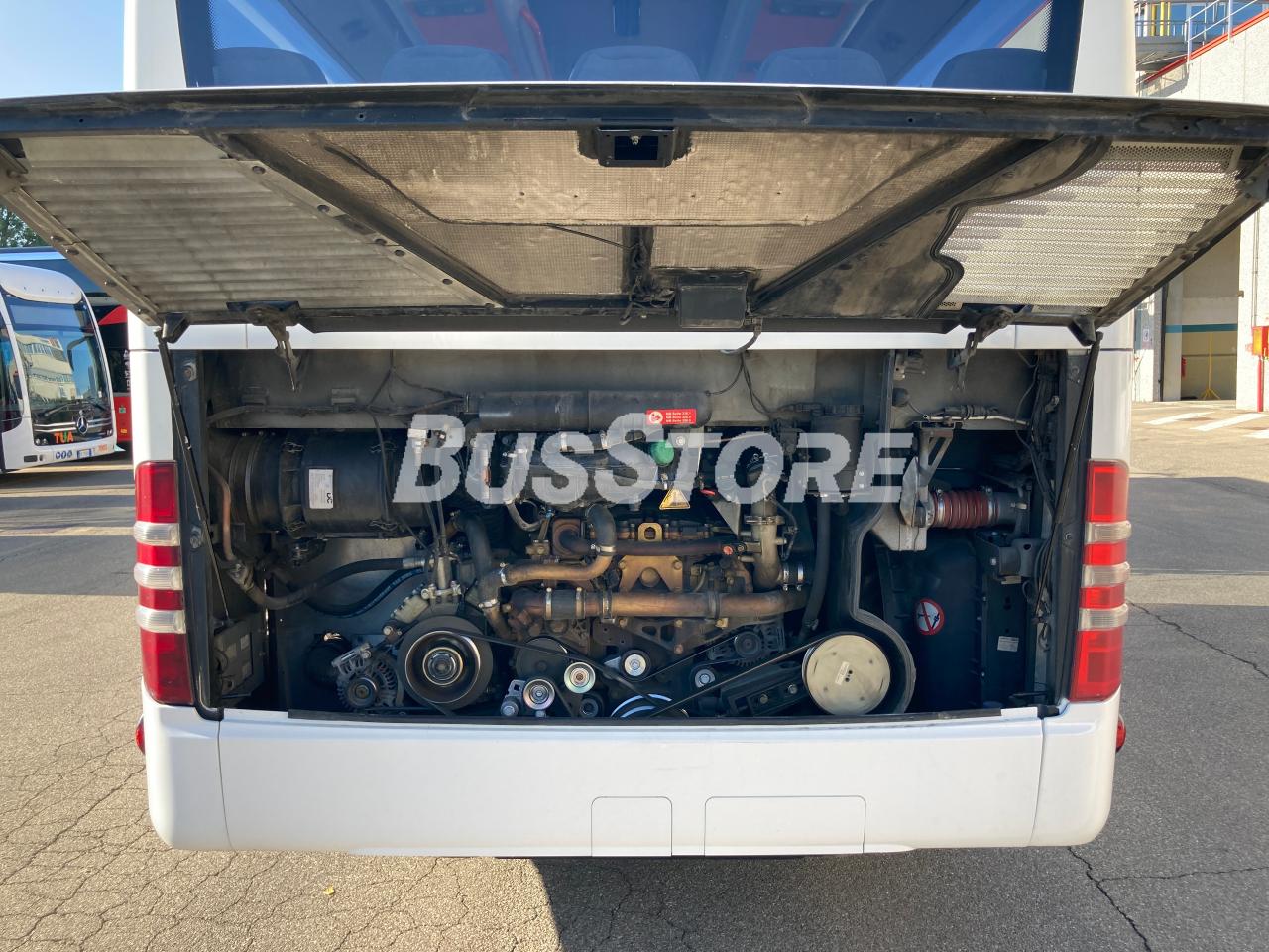 Mercedes-Benz - Intouro - MOD2554312045