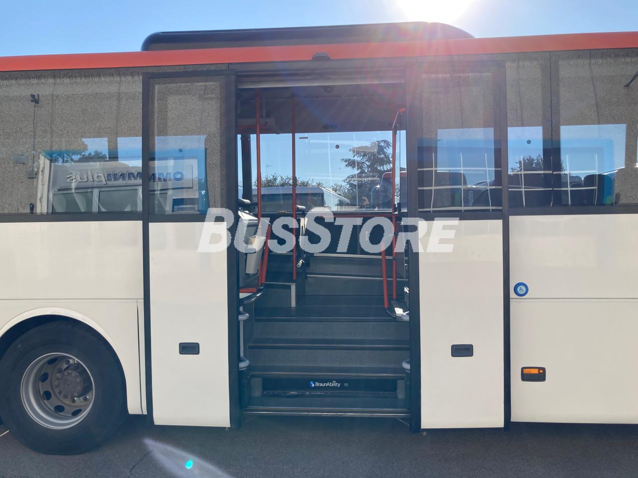 Mercedes-Benz - Intouro - MOD2554312045