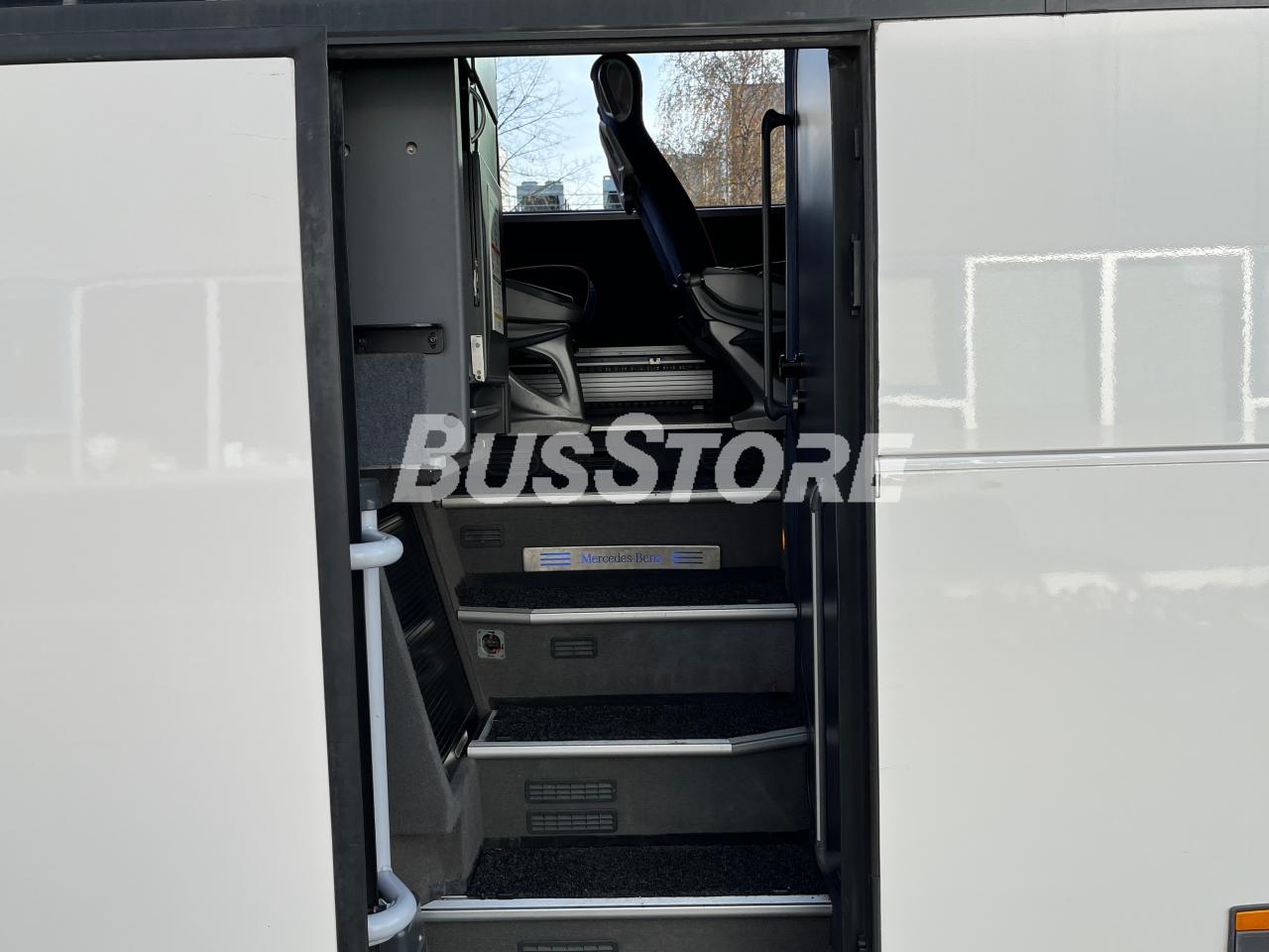 Mercedes-Benz - Tourismo 17 RHD - NIJ2555312021