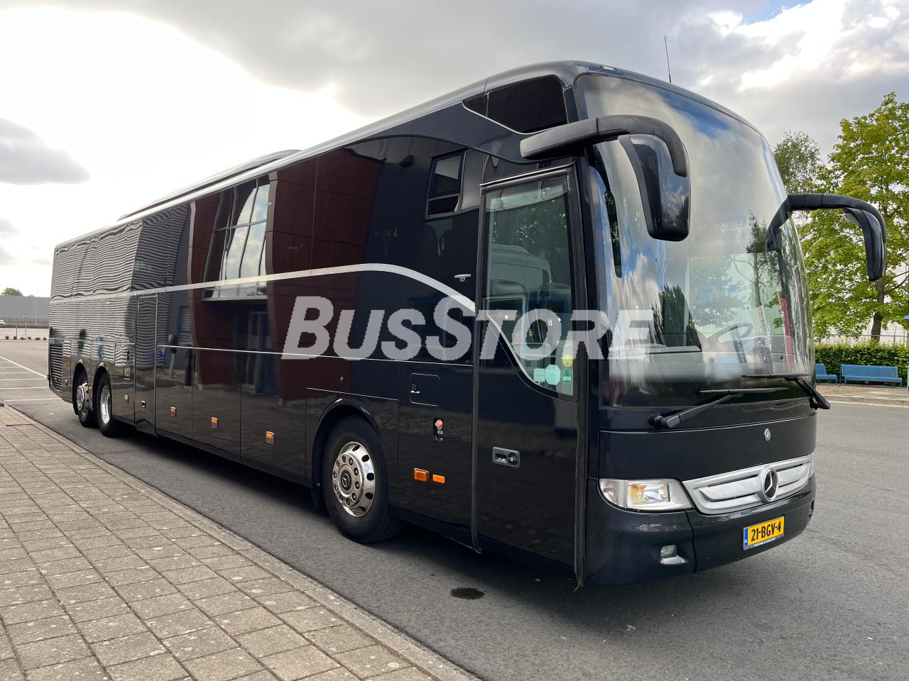 Mercedes-Benz - Tourismo 17 RHD - NIJ2655312011