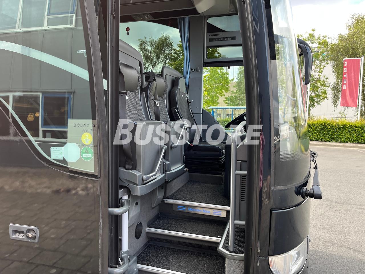 Mercedes-Benz - Tourismo 17 RHD - NIJ2655312011
