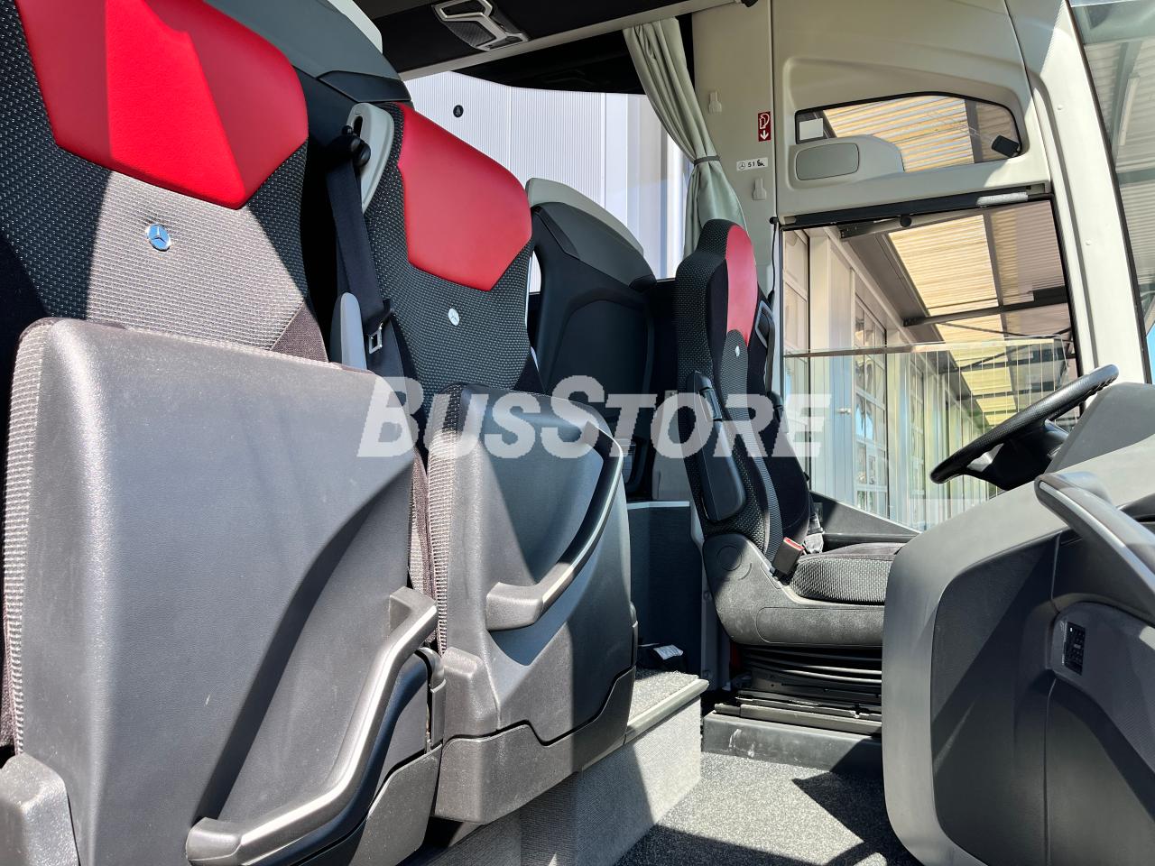 Mercedes-Benz - Tourismo 15 RHD - ZUE2657112011